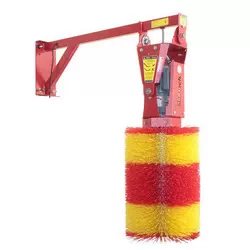 Efficient automatic cow brush and scratcher with a single active element