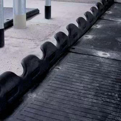 Comfortable and durable elastic chest support ErgoBOARD for cows