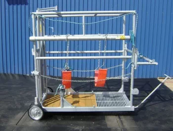 Reliable galvanized PW-2 station for efficient hoof treatment