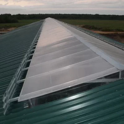 Installation of light aeration ridges for cowsheds