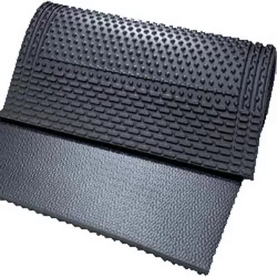 Durable rubber mat Kraiburg Lenta for optimal cow comfort