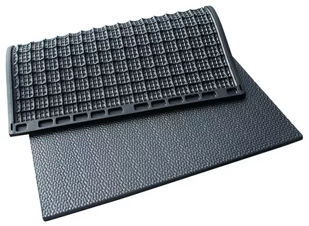 Innovative rubber mats KIM and KIM Puzzle for stalls